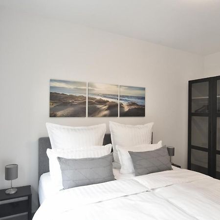 Familienfreundliche Neubauwohnung Mit Terrasse ハンブルク エクステリア 写真